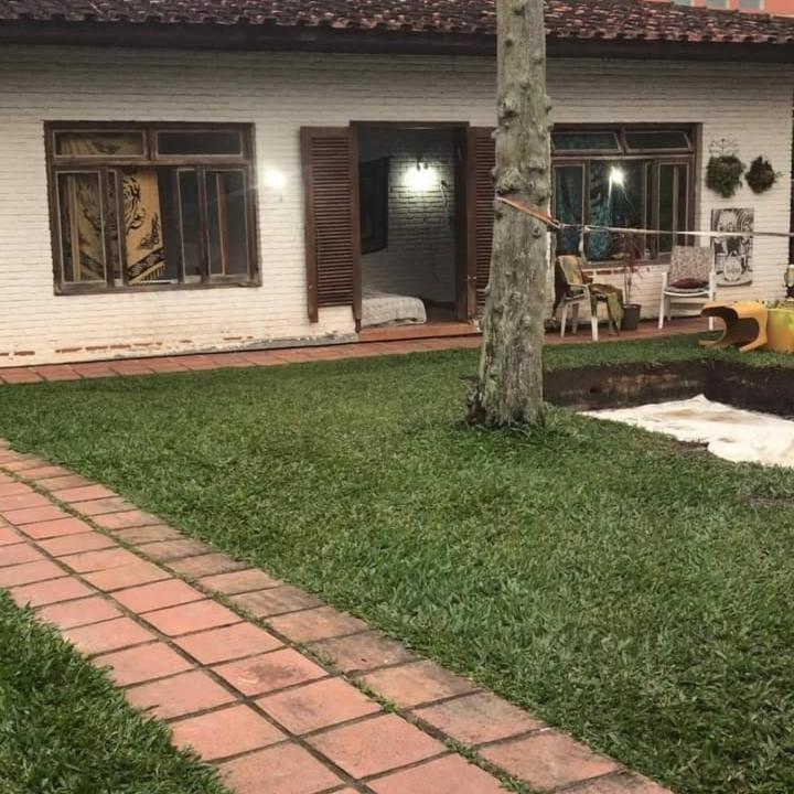 Hostel Elephant Del Mar Гуаружа Экстерьер фото
